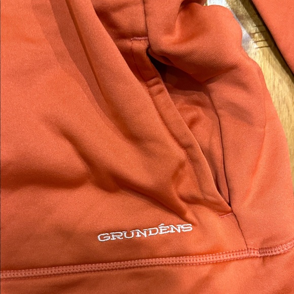 Grundens Women’s Hoodie in Vibrant Orange - Picture 4 of 9